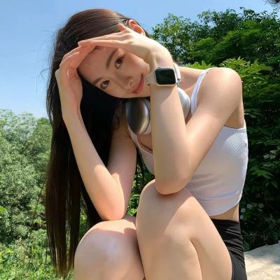 卢兹 封面